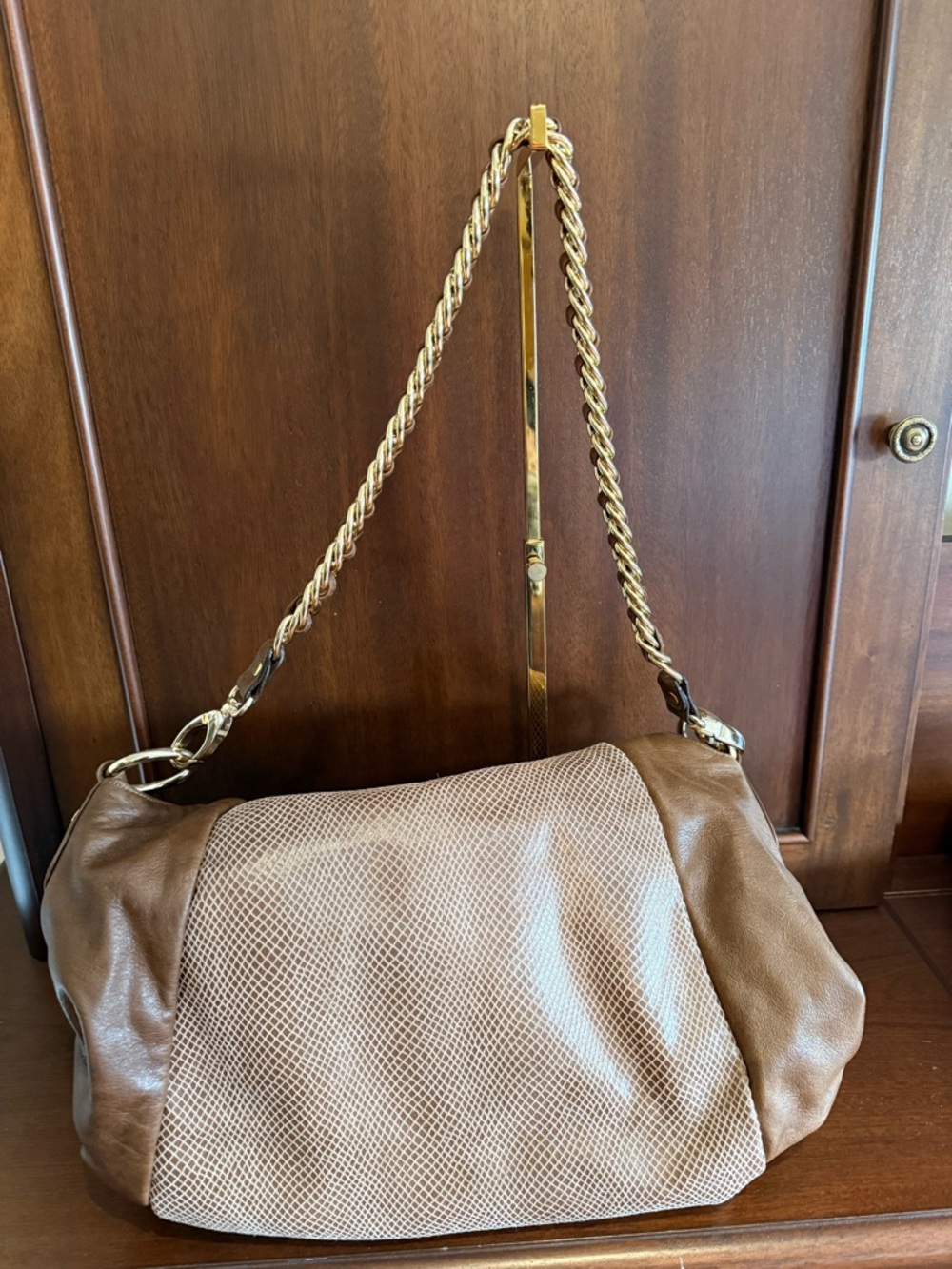 Be & D Brown Two-Tone Leather Shoulder Bag with Gold Chain Strap